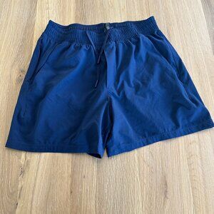 Lululemon Men's Pace Breaker Linerless Short 5" Size M in Navy